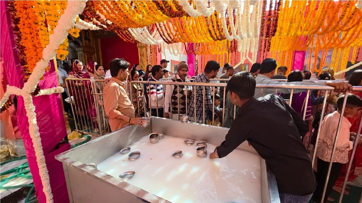 Maha Shivratri 2026 Anointing with 56,000 liters of Ganga water in Kurukshetra, millions of devotees gather