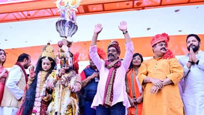 CM Hemant Soren visited hill temple on Mahashivratri and prayed for Jharkhand