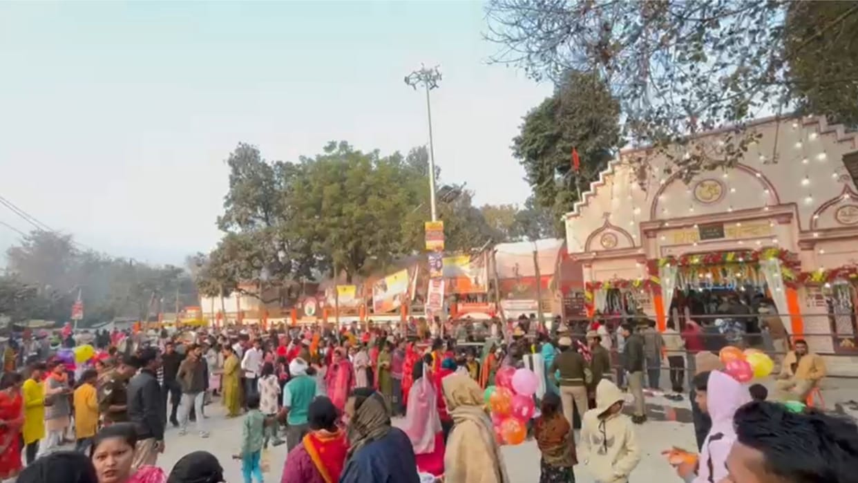 Maha Shivatri 2026 Shiva temple resounded with chants of Har Har Mahadev faith surged since dawn in azamgar