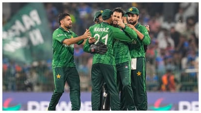 T20 World Cup 2026 Semi-final Qualification Scenarios: India Face Must-Win Clash, Pakistan Depend on NRR Twist