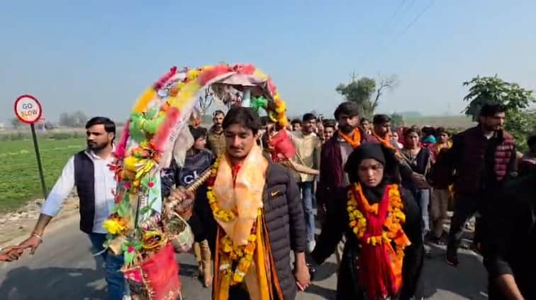 After wish of love marriage fulfilled Muslim woman brought Kanwar from Haridwar and Jalabhishek to shiva