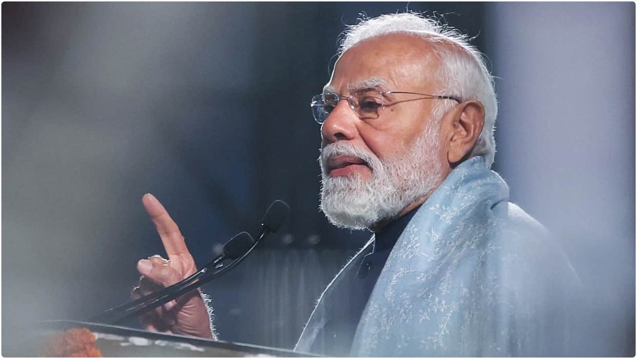 pm modi remembers quit india movement heroes their courage inspiration om Birla jp nadda and others