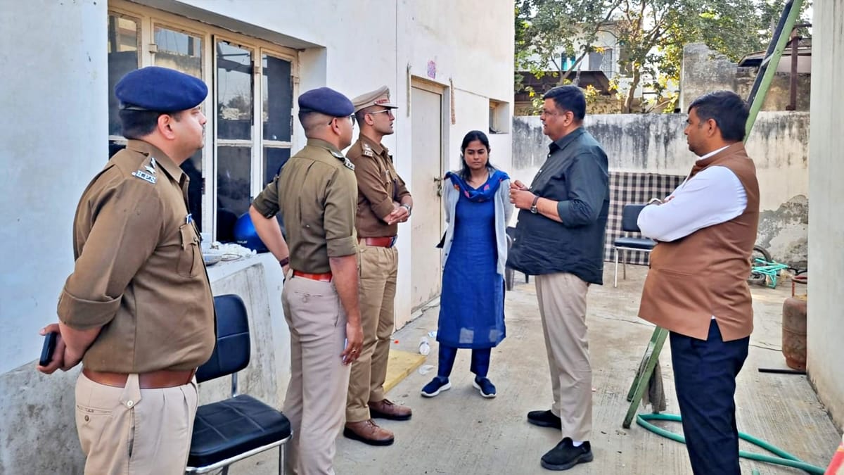 Rajasthan:भिवाड़ी अग्निकांड में लोगों की मौत के बाद प्रशासन अलर्ट, सात दिन  में फैक्टरियों की होगी सख्त जांच - Administration On Alert After Deaths In Bhiwadi  Fire, Strict ...