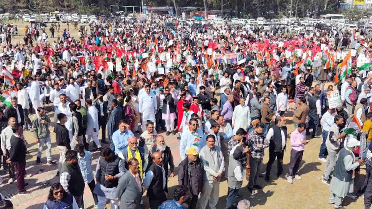Congress rally in Dehradun deteriorating law and order and increasing crimes police route diversion