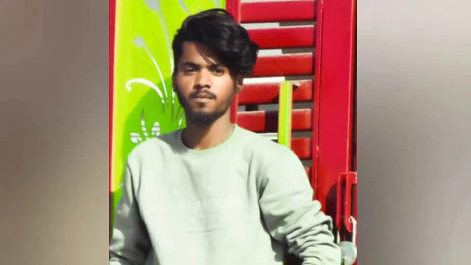 Youth shot dead, angry villagers chase police in Gorakhpur