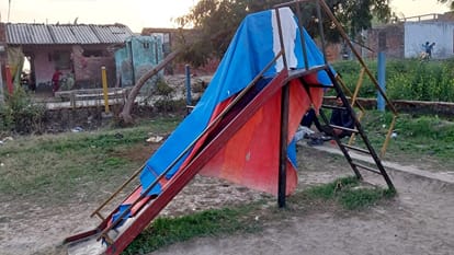 Condition of equipment of open gym in Hathras