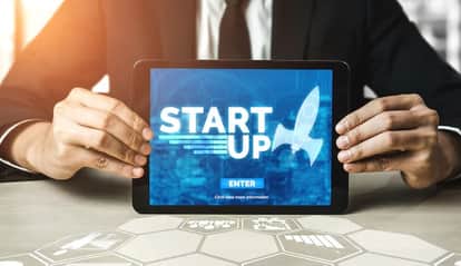 government encourage start up ecosystem in india ten thousand crore fund allocate