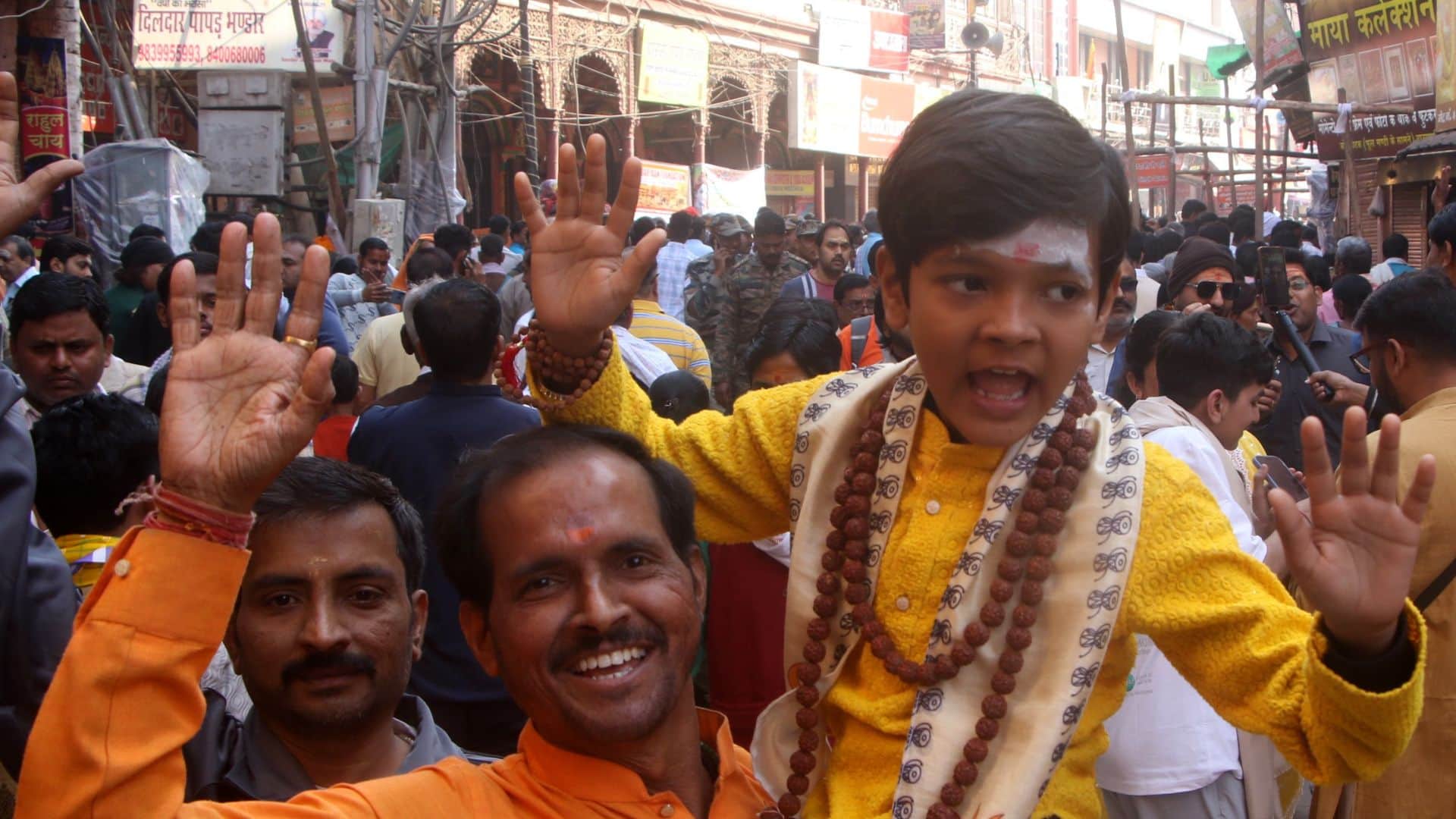 Kashi Vishwanath Temple viral reel of police officer making announcement in Varanasi