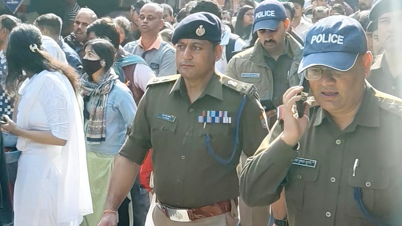 Congress rally in Dehradun deteriorating law and order and increasing crimes police route diversion