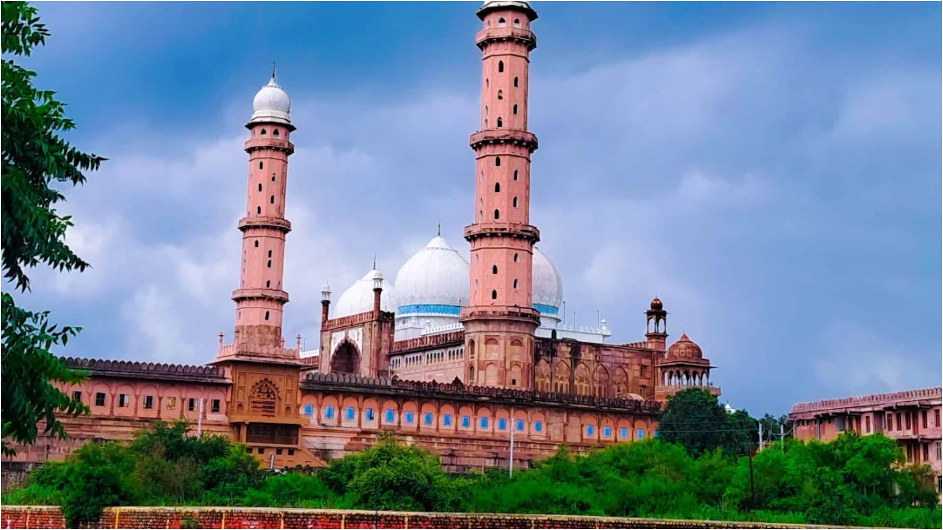 Iconic Mosques in India To Visit During Ramadan 2026 Namaz Ke Liye Masjid
