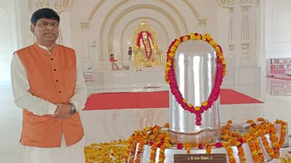 World Biggest mercury Shivling In Haridwar made by Raghunath Guru from Pune honored by Asia World Records