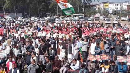 Dehradun Congress delighted to see thousands of people at the rally leaders gave more importance to march