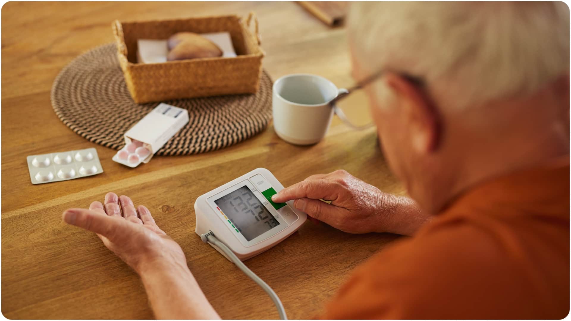 these people should avoid detox water in summer in logo ko nahi pina chahiye detox water