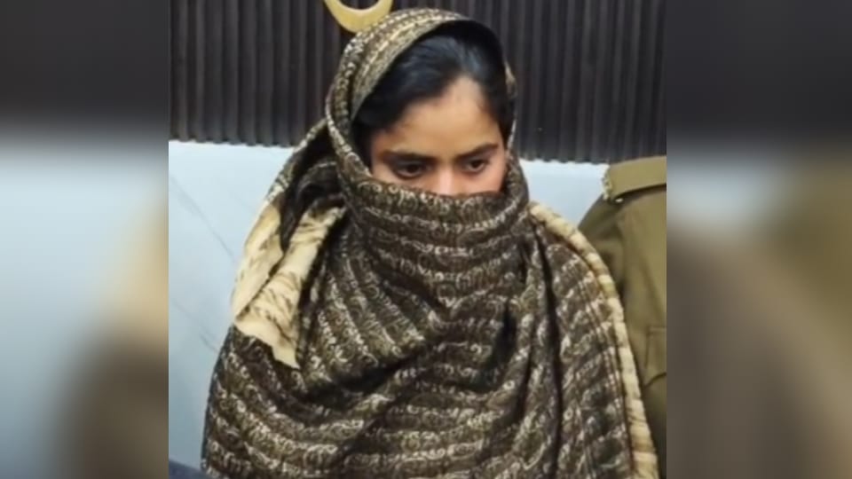 Niece's murder: Relationships screamed due to knife attack, Isra became the target because she was loved one.