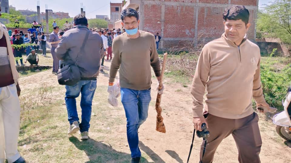 Kanpur Murder And Suicide Preeti says those who killed my parents and brother should get harshest punishment