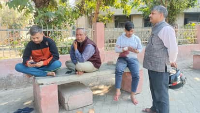 Farrukhabad Father in law murdered by son in law while on his way to temple sister also injured