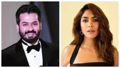 Mrunal thakur revealed film offers hard for her and how she asked role to aditya dhar