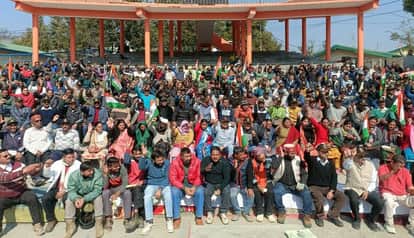 Rally taken out in protest against shifting of Environment Battalion in pithoragarh