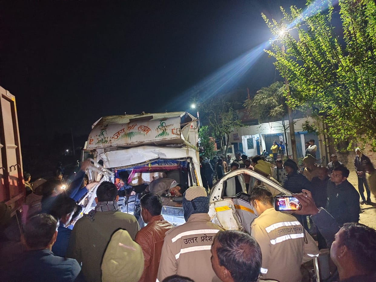 Trailer-pickup collision in Raebareli: Three people, including an uncle and nephew, died