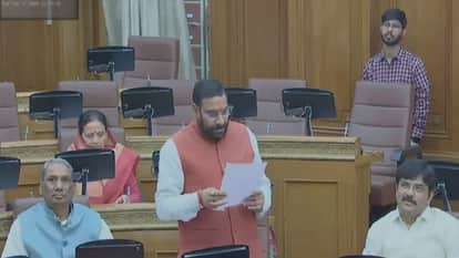 issue of the poor condition of Ahilyabai Holkar Stadium was raised in the Legislative Council