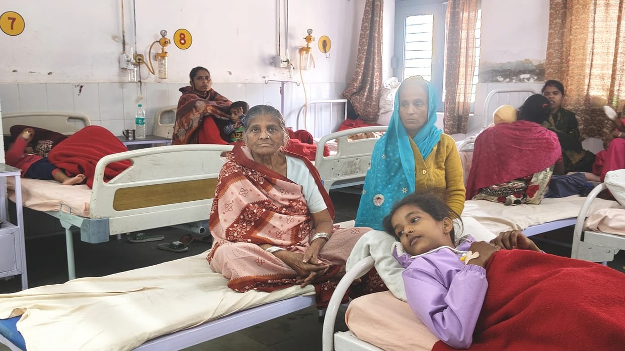 Pneumonia and diarrhea attack children 24 admitted to district hospital in Bareilly