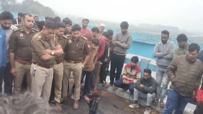 A worker on his way to work was crushed by a canter and died