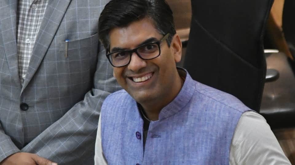 Chandigarh BJP councillors revolt against their own mayor saurabh Joshi uproar over major water project