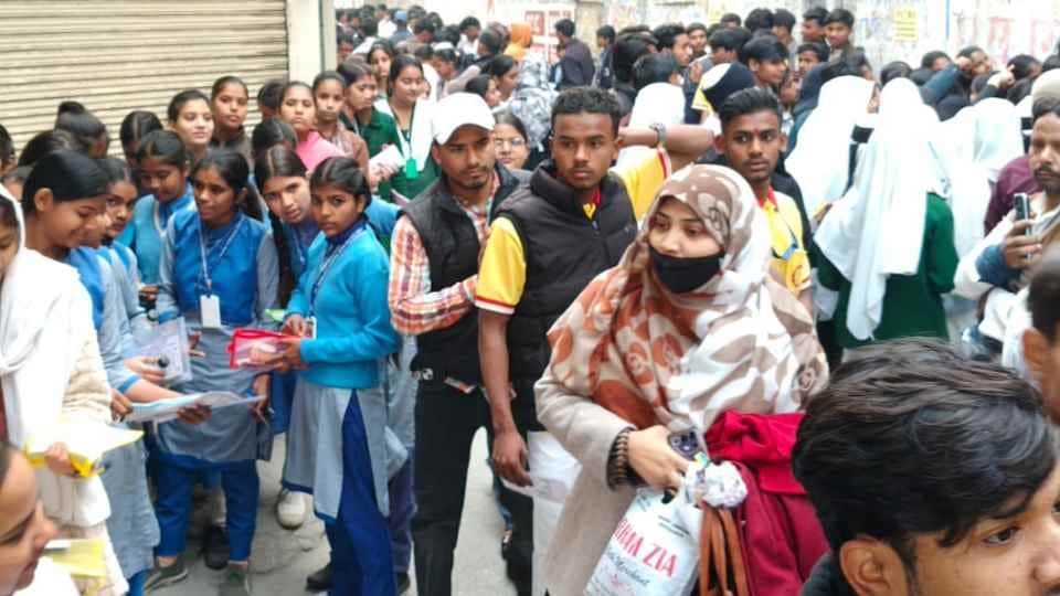 UP Board Exam: Students arrived at exam centres with enthusiasm and excitement, Hindi paper was easy