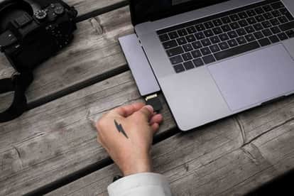 Stop Pulling Out Your USB Drive Why Eject Non-Negotiable Your Data Safety