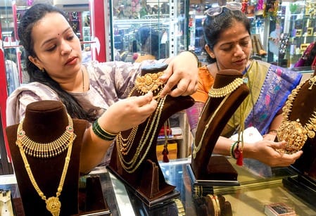 Today Sarafa Bazar Gold Price Aaj Sona Chandi Ka Bhav Gold and Silver Price MCX Rates news Gold
