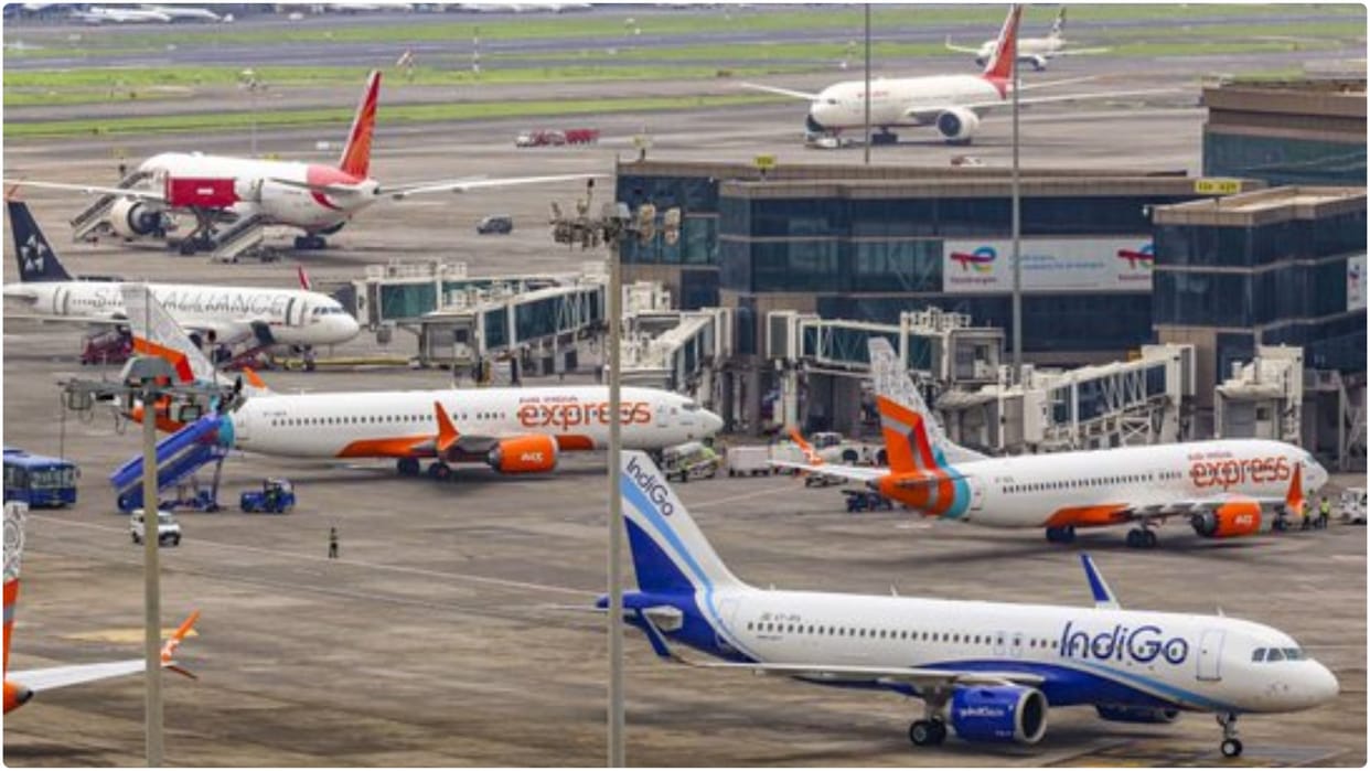 Airlines face check-in issues due to software problem on Thursday morning, News in Hindi