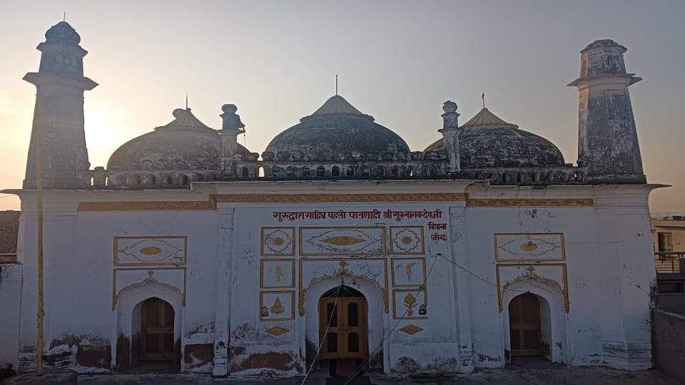 Minarets are the same, but the decorum is new: The building registered as a mosque is now a gurdwara