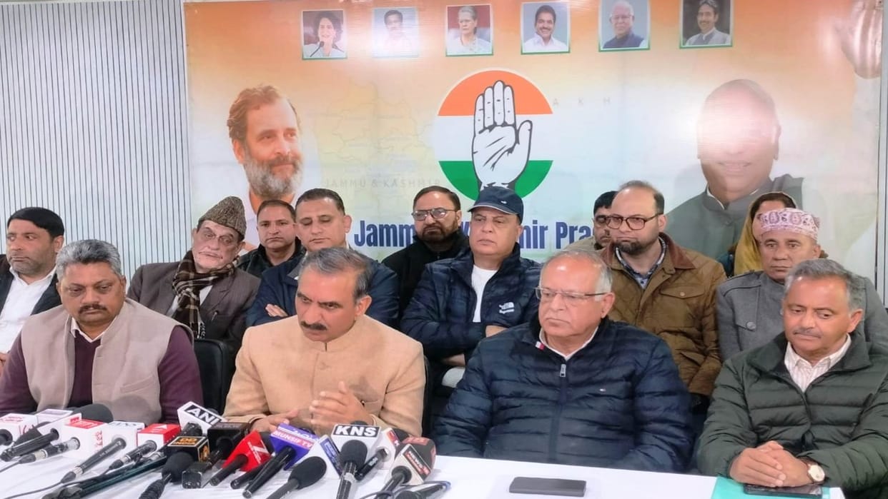HP CM sukhvinder sukhu slams FTAs in Srinagar, warns of crisis for apple growers in Himachal, JK