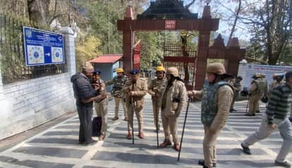 After the district court, now the Nainital High Court has received a bomb threat