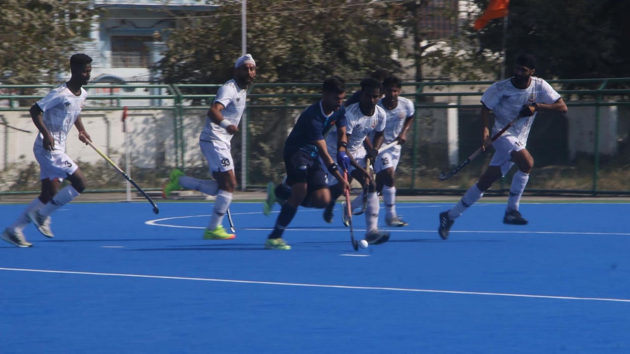 Sports hockey competition won Canara Bank Bangalore latest sports news update today in Varanasi
