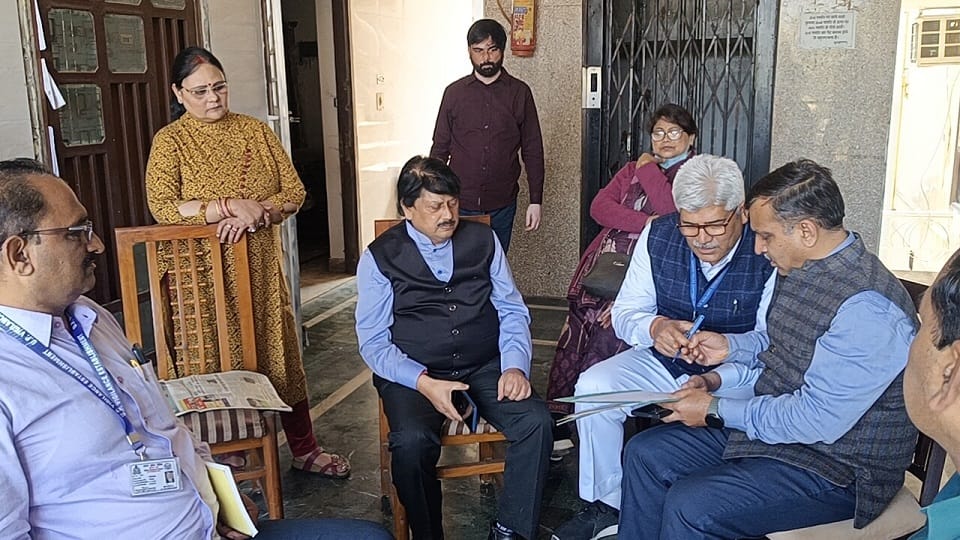 Vigilance raid on retired UP PCS officer Deepak Krishna Sinha
