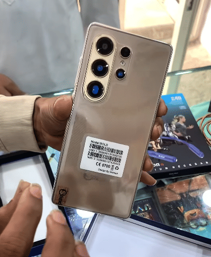 Samsung S26 Ultra clone selling just ₹6,500! Don't get fooled by this viral Instagram scam tech news hindi