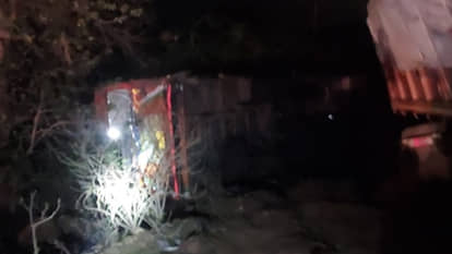 Etawah: roadways bus overturned after colliding with a dumper on the highway, injuring one passenger