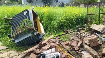 Valuable equipment stolen after damaging a live power line transformer in Chinhat Lucknow.