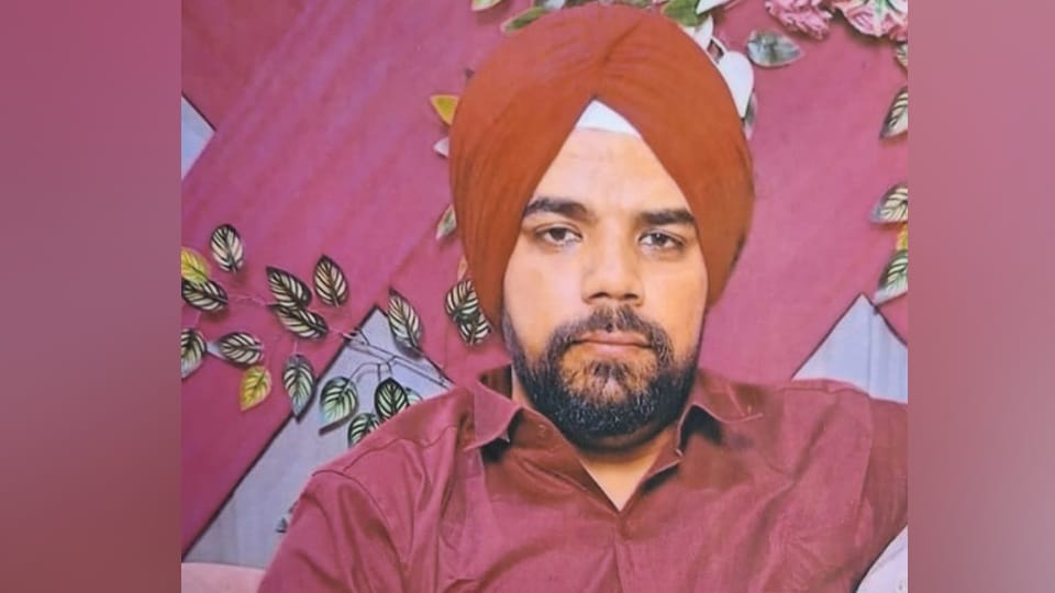 Brother of five sisters kill himself by hanging in Phagwara