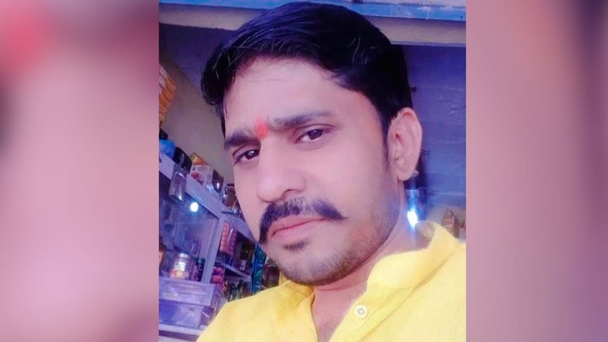 Young man dies after being hit by a pickup in ballia
