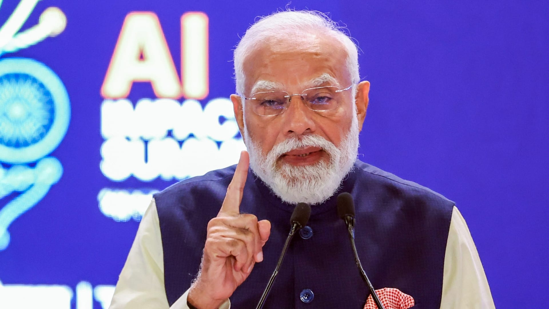 AI Impact Summit 2026: कृषि और मातृभाषा शिक्षा में AI विस्तार पर पीएम मोदी ने स्टार्टअप्स से किया संवाद pm modi ai agriculture education roundtable india ai impact summit