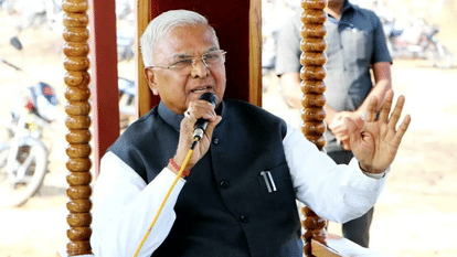 Indore News Governor Mangubhai Patel refuses food at Residency Kothi due to unhygienic conditions and cockroac