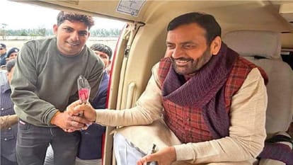 नायब सिंह को ताऊ सैनी बोलकर आवाज लगाई: कहा- मनै बी बिठा ले जाज मैं, सीएम ने  सोनू को हेलिकॉप्टर में बैठाया - Nayab Singh Was Called Tau Saini And Said I