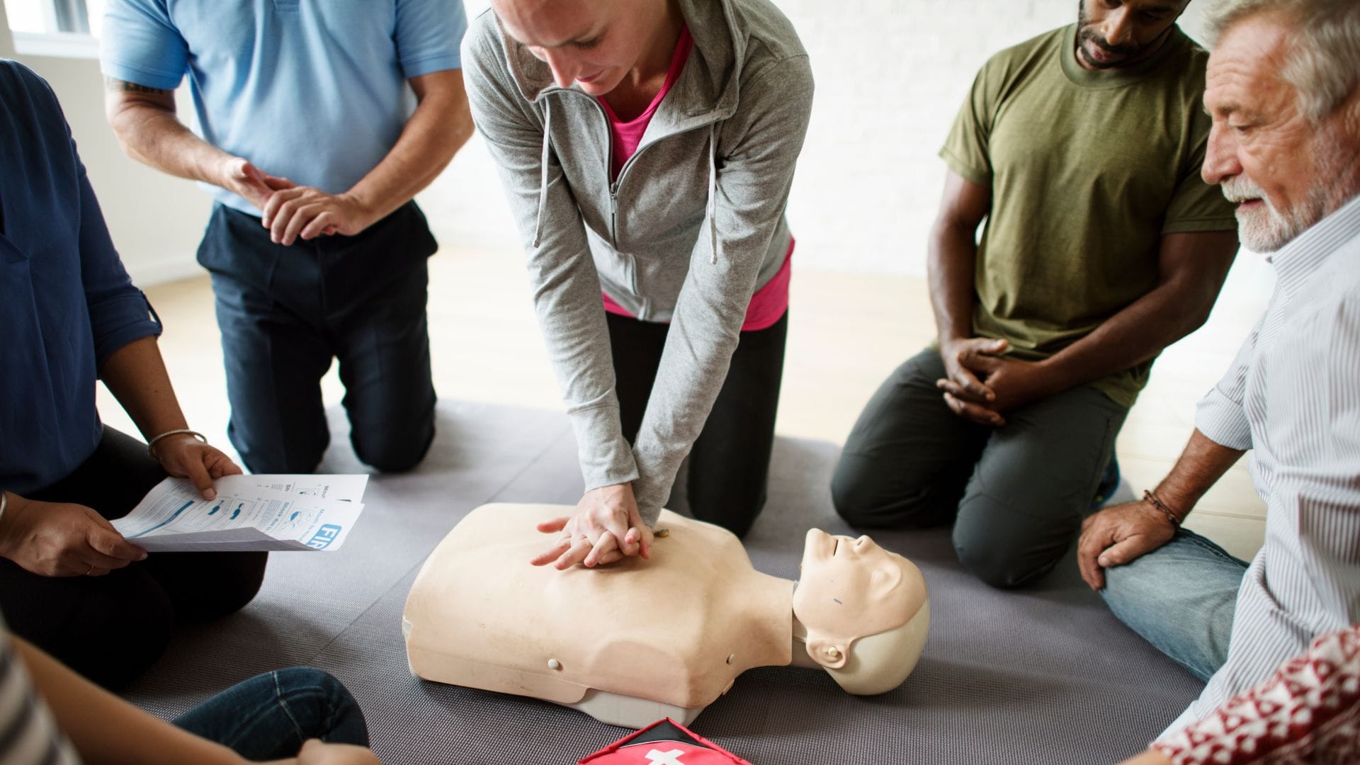 CPR Tips: Dr. Surbhi Chhabra explains the ABC Rule (Airway, Breathing, Circulation) Before Giving CPR