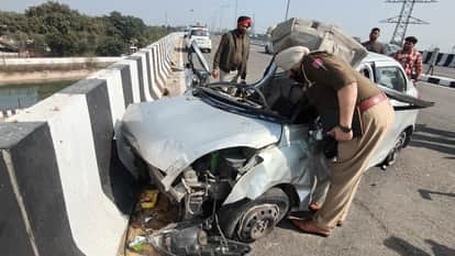 Car-bike collision student and bike rider died in Ludhiana