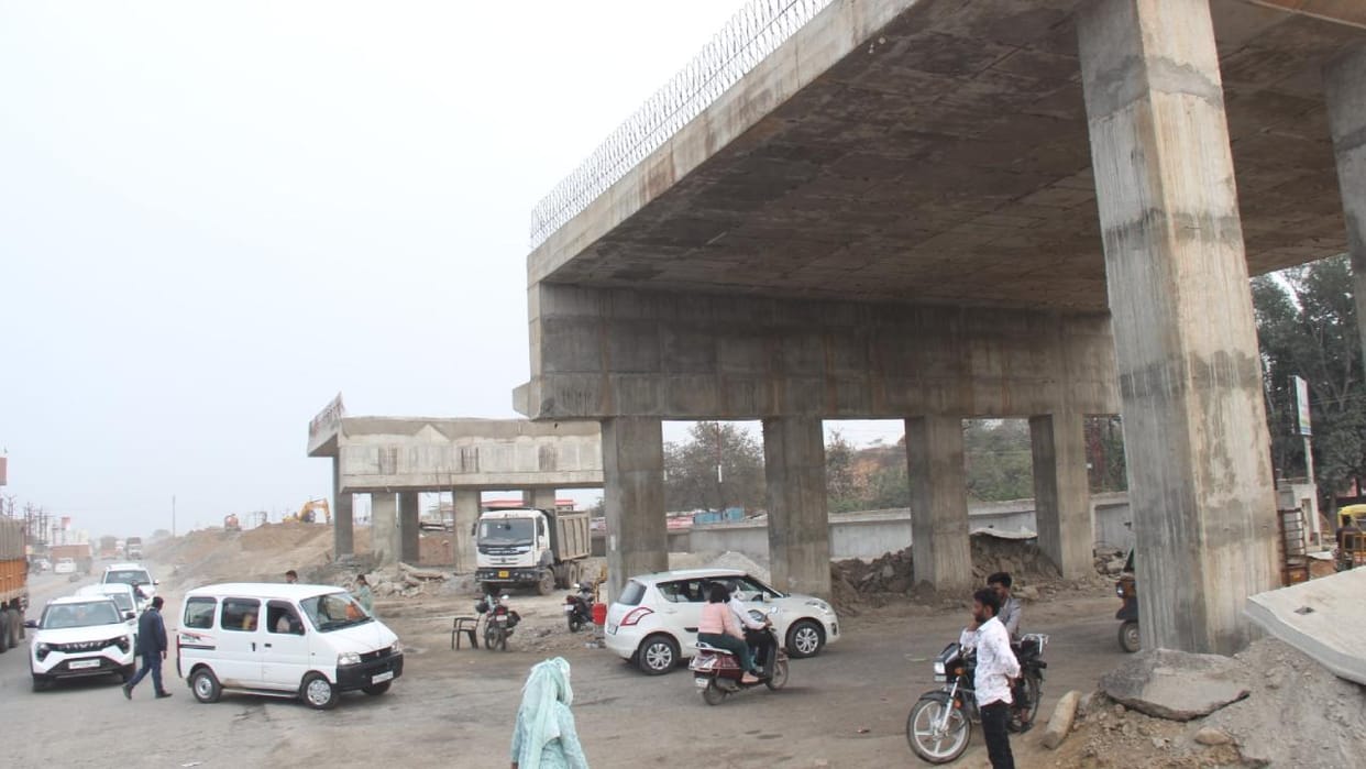 Jhansi: Work on NHAI project is progressing slowly, it is not possible to complete it by June 2026.