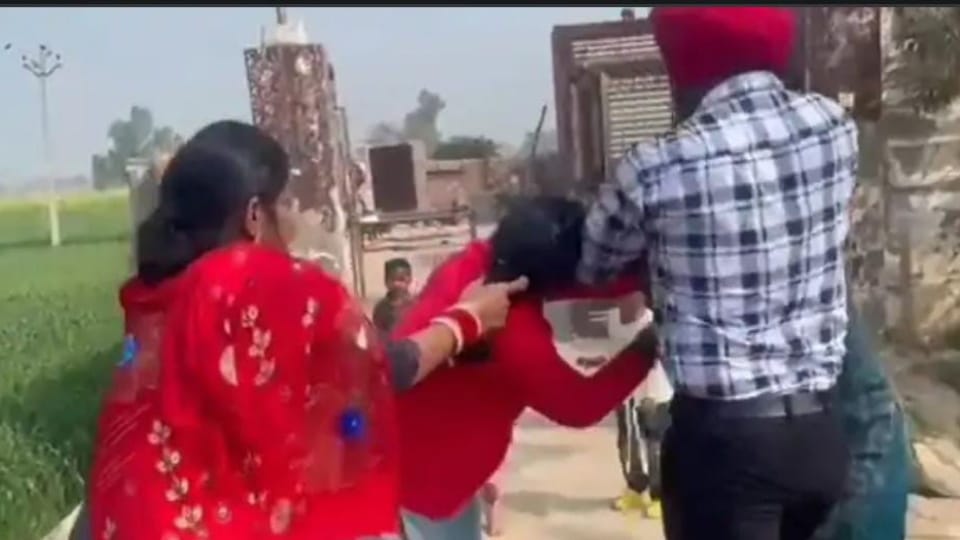Two women clashed over the husband and fought in Jalalabaad