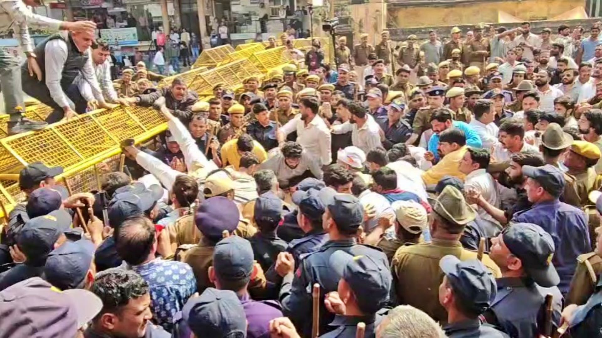 BJP Yuva Morcha Clashes With Police, Protesting Against Rahul Gandhi Over Delhi AI Summit Controversy