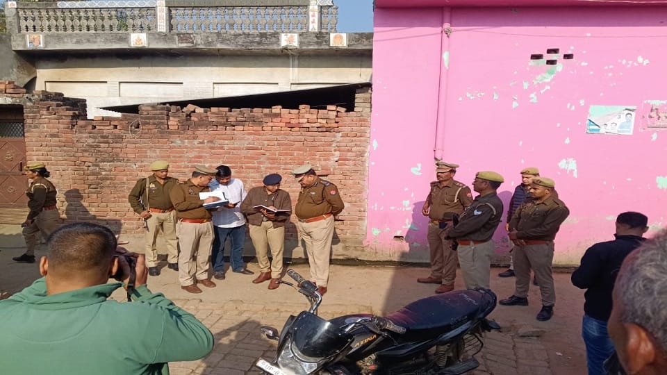 Man Found Dead in Village Lane, Brutally Attacked on Head; Murder Suspected